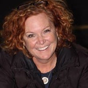 Julie Holmes's photo