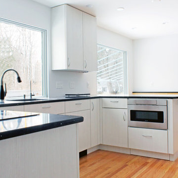 Modern White Laminate Frameless Kitchen