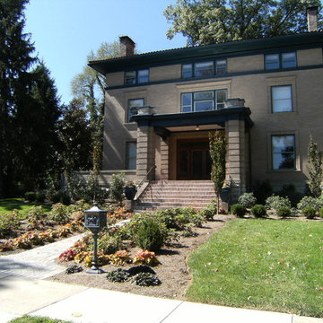 East Walnut Hills Residence