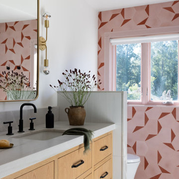 ECLECTIC SEBASTOPOL RETREAT