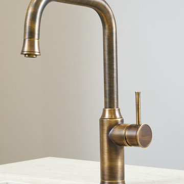 Ex Display Kitchen, Modern SECOND NATURE Lichefield Expresso