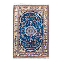 Nain Carpets / Nain Teppiche