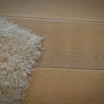 WHITE OAK WIREBRUSH RUBIO DC SMOKE