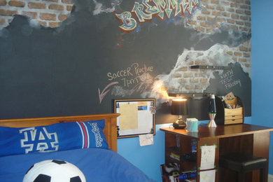 Kids' room - traditional kids' room idea in Raleigh