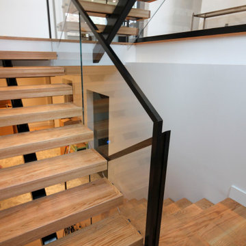 Project #98 | Modern Mono-beam Staircase with Glass Railing