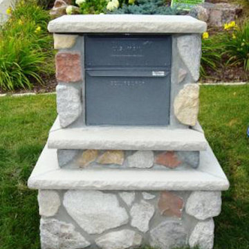 Chimenys & Mailboxes