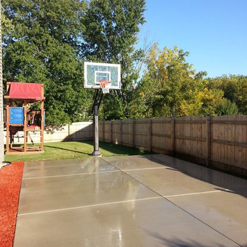 Steve M's Pro Dunk Silver Basketball System on a 20x35 in Kenosha, WI