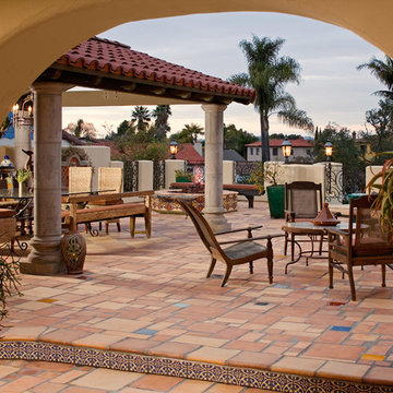 Designing Housewives , Design and Staging Projects