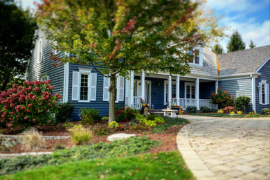 This is an example of a traditional landscaping in Chicago.