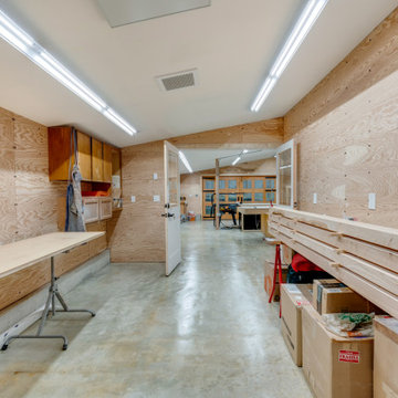 Bellevue Garage & Woodworking Workshop