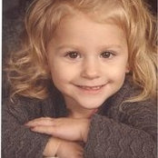 Heidi Allbee's photo