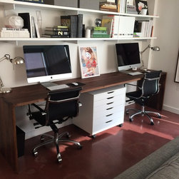 Walnut desks - Products