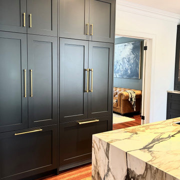 Kitchen Remodel | Transitional - Queensway