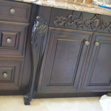 "Lexington" Applied Moulding Cherry Bordeaux with Sable Glaze
