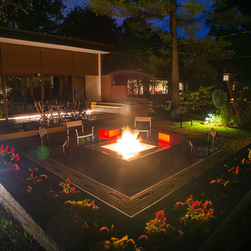 Modern Fire Pit + Patio