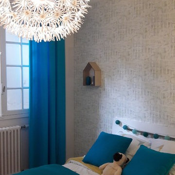 Une décoration vitaminée pour une chambre et sa salle de bain