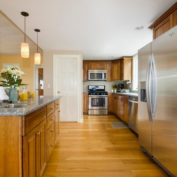 Sea Side Vacant with views of the Boston Skyline!