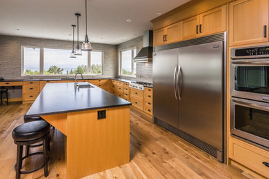 Beach style kitchen in Vancouver.