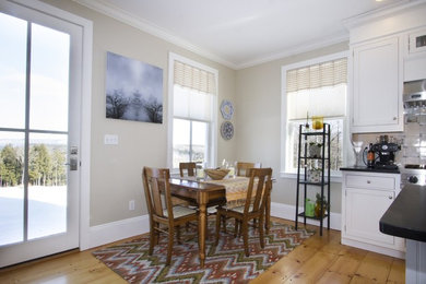 Example of a transitional kitchen design in Boston