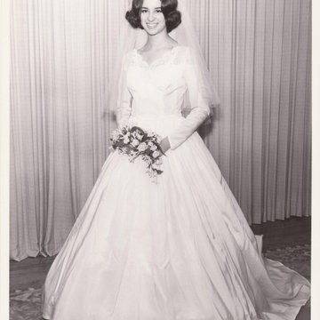 Vintage Wedding Dress Fashion Show in Chicago