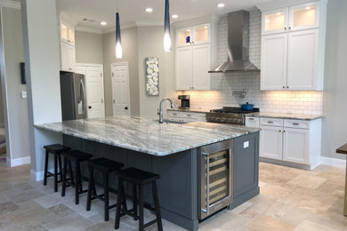 Inspiration for a timeless kitchen remodel in Austin
