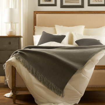 Avignon Farmhouse King Wood Bed - Beige