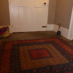 Change the ambiance of the rooms by using relevant rugs - Floor Rugs