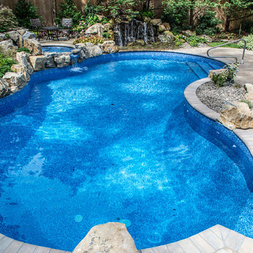 Vinyl Freeform Pool