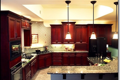 Kitchen - traditional kitchen idea in Other