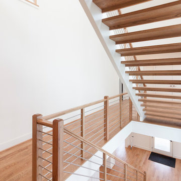 Project #48 | Contemporary Staircase with Warm Tones