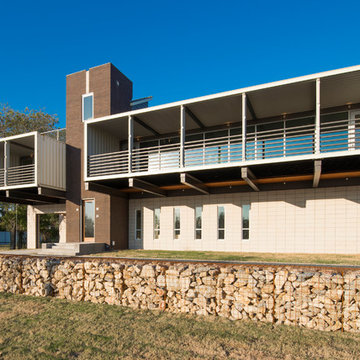 PV14 House
