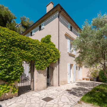 Provençal House in the Aix-en-Provence area