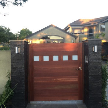 Malibu Wood Gate