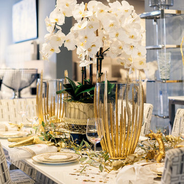 "All That Glitters" Holiday Tablescape from Robb & Stucky Designers