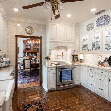 English Traditional Kitchen