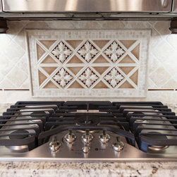 Dynasty, Artesia, Cherry, Nutmeg/Onyx - Tile