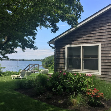 Montauk Cottage on Fort Pond