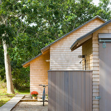Mendez outdoor shower