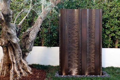 Pacific Palisades Water Sculpture