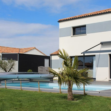 Projet d'installation d'un abri de piscine bas télescopique