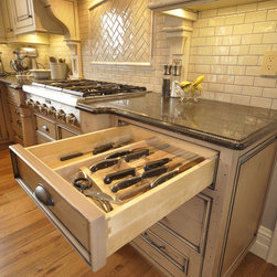 Traditional Kitchen 4 - Knife Storage