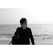 Yong Woo Kims foto