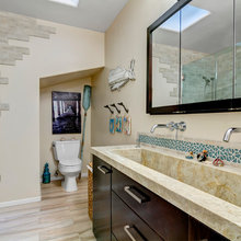 Ruth's House: Interiors, Baths