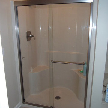 Euro Bypass Shower Door