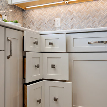 Showplace Framed Pendleton 275 Kitchen in White Dove