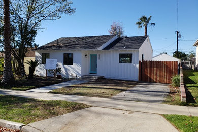 Country exterior home idea in Los Angeles