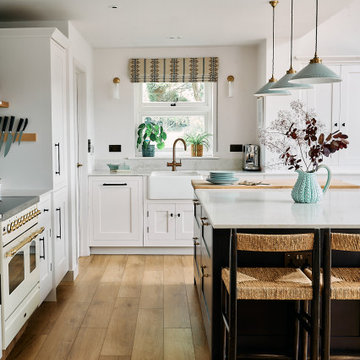 Thatched Cottage - Kitchen