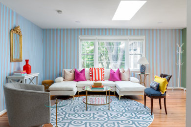 Example of a mid-century modern living room design in DC Metro