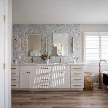 Deluxe Master Bathroom