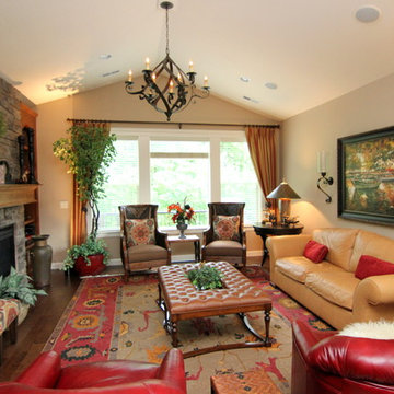 Camas Tommy Bahama Family Room